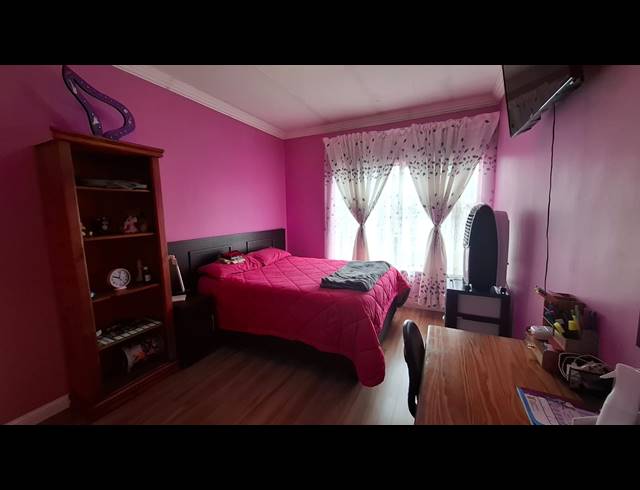 3 BEDROOM TOWNHOUSE FOR SALE IN FLORA GARDENS